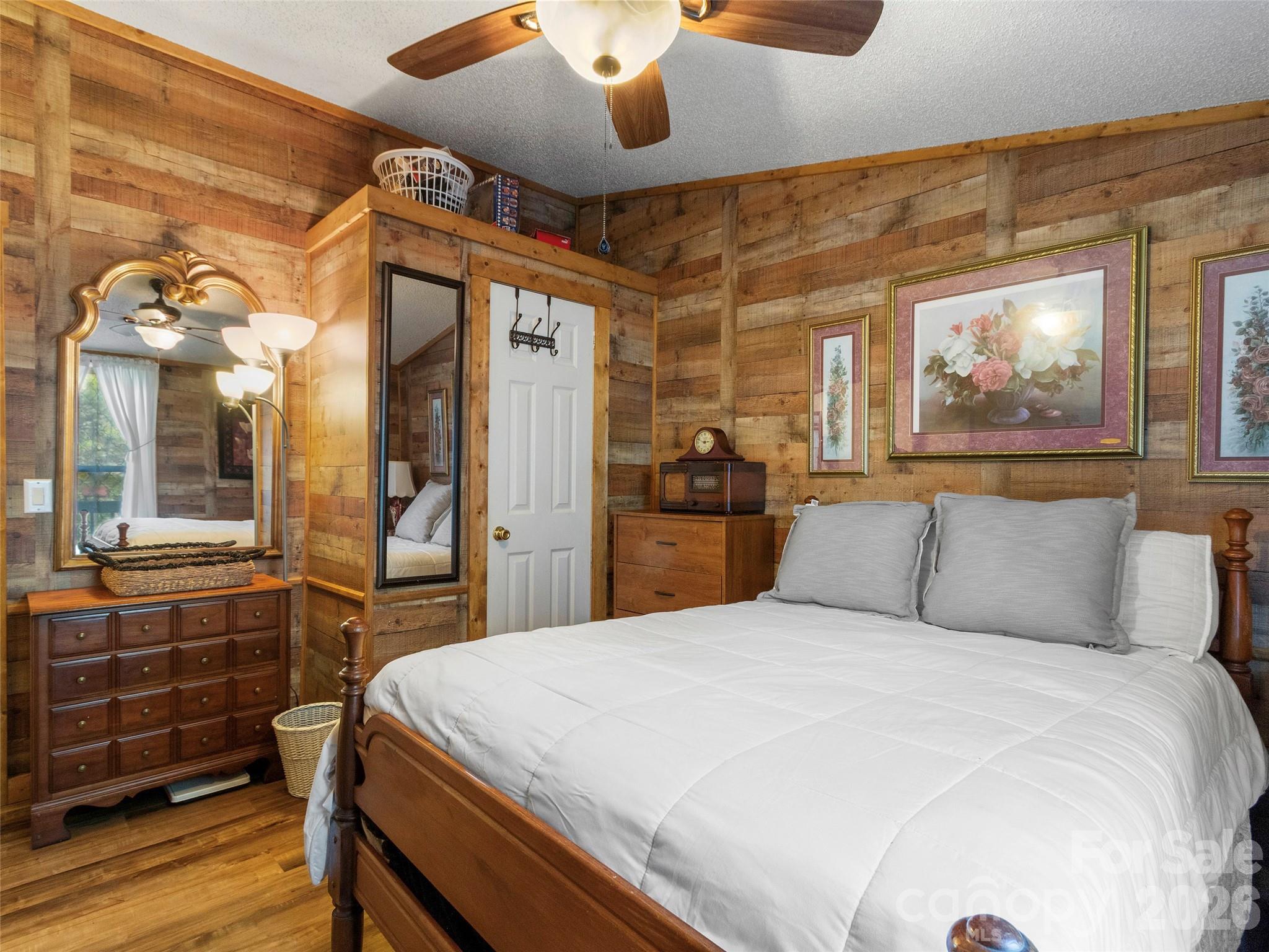 1270 Old Mine Fork Road Burnsville NC 28714