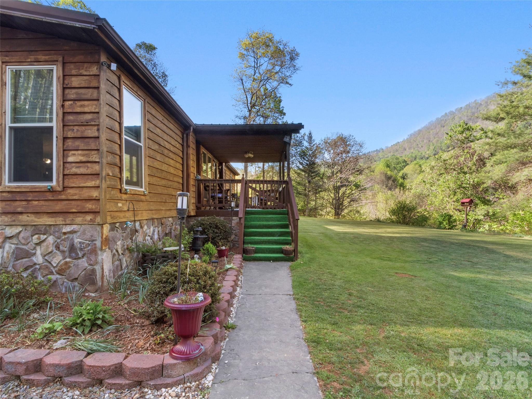 1270 Old Mine Fork Road Burnsville NC 28714