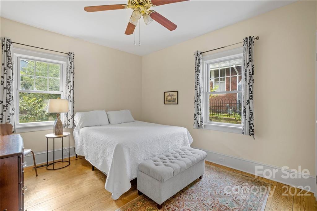 87 Madison Avenue Asheville NC 28801