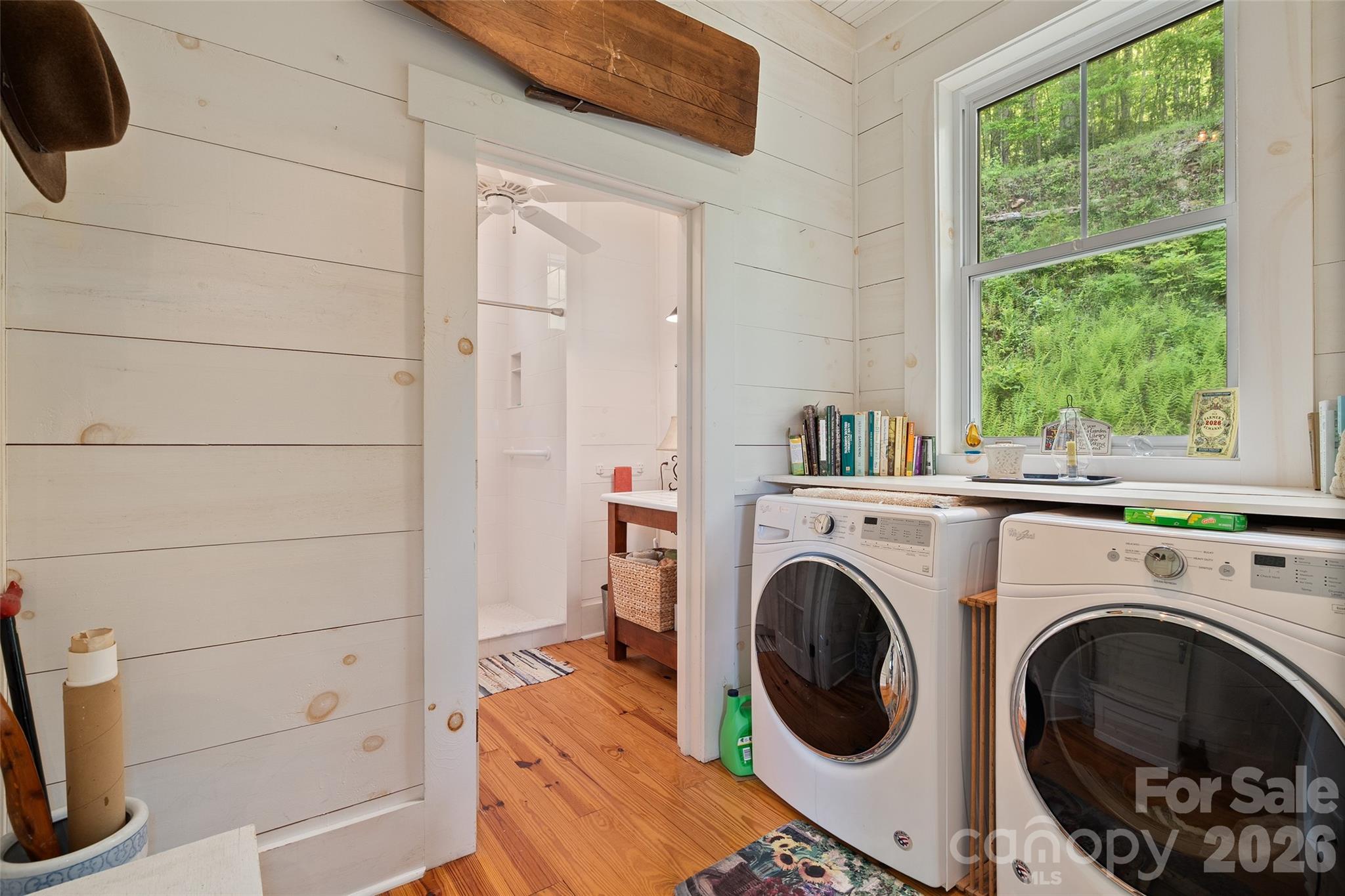 580 Split Pine Cove Clyde NC 28721