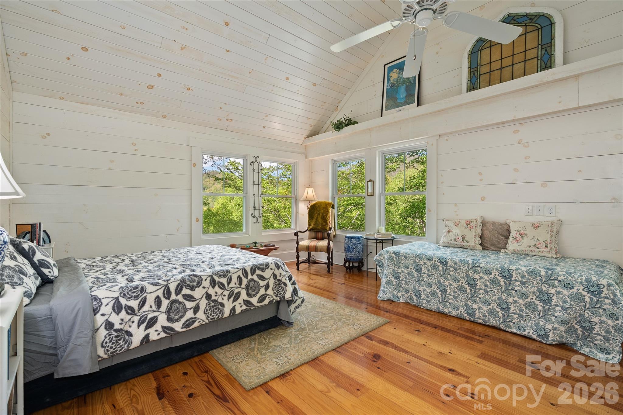 580 Split Pine Cove Clyde NC 28721