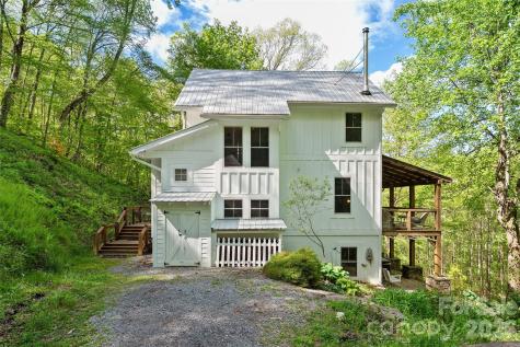 580 Split Pine Cove Clyde NC 28721