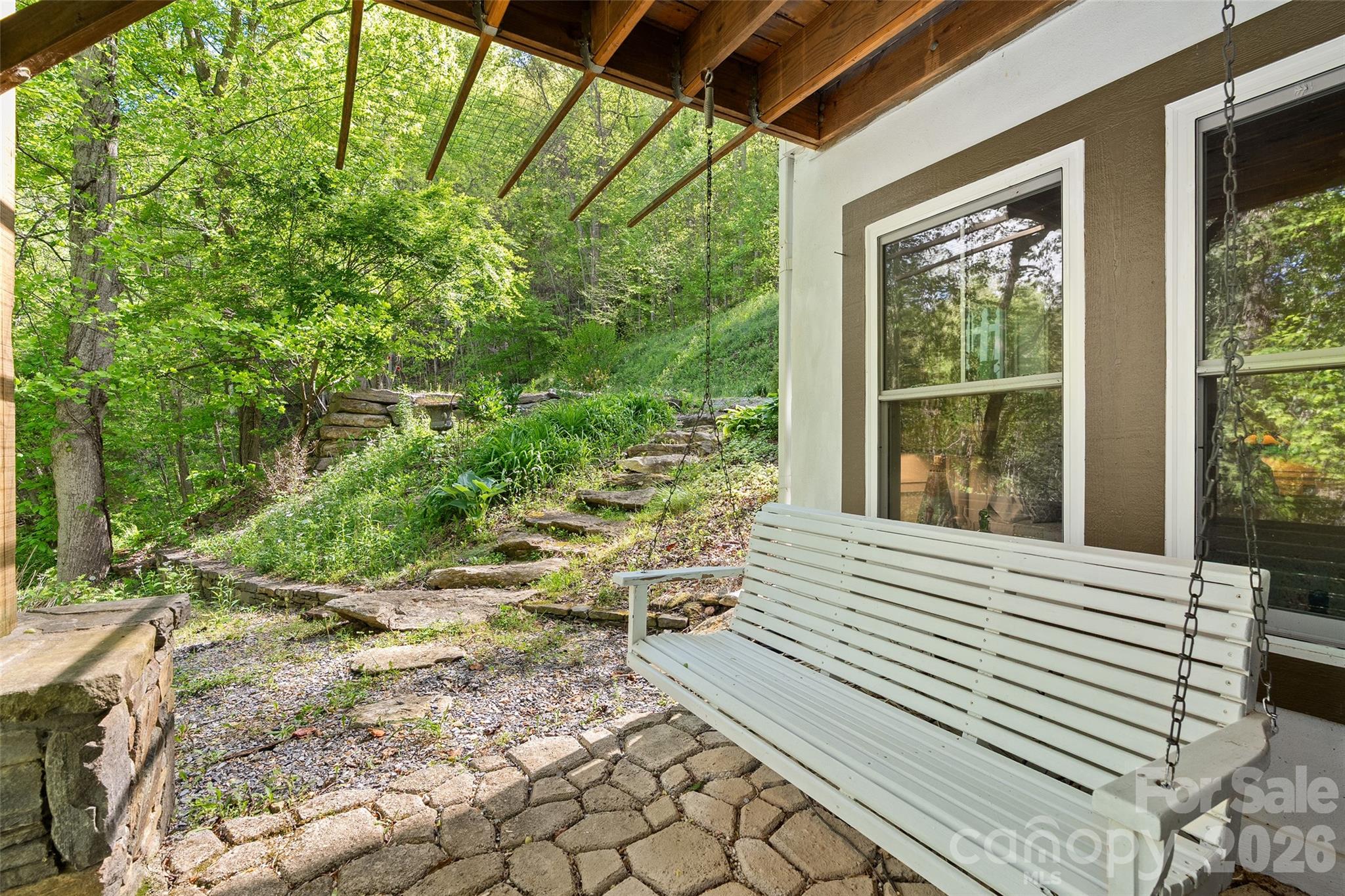 580 Split Pine Cove Clyde NC 28721