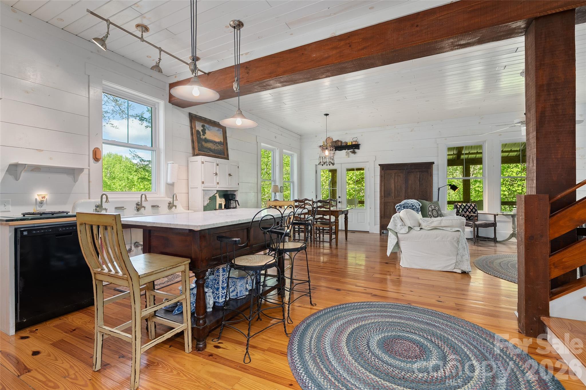 580 Split Pine Cove Clyde NC 28721