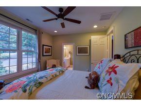 8 Crescent Court Weaverville NC 28787