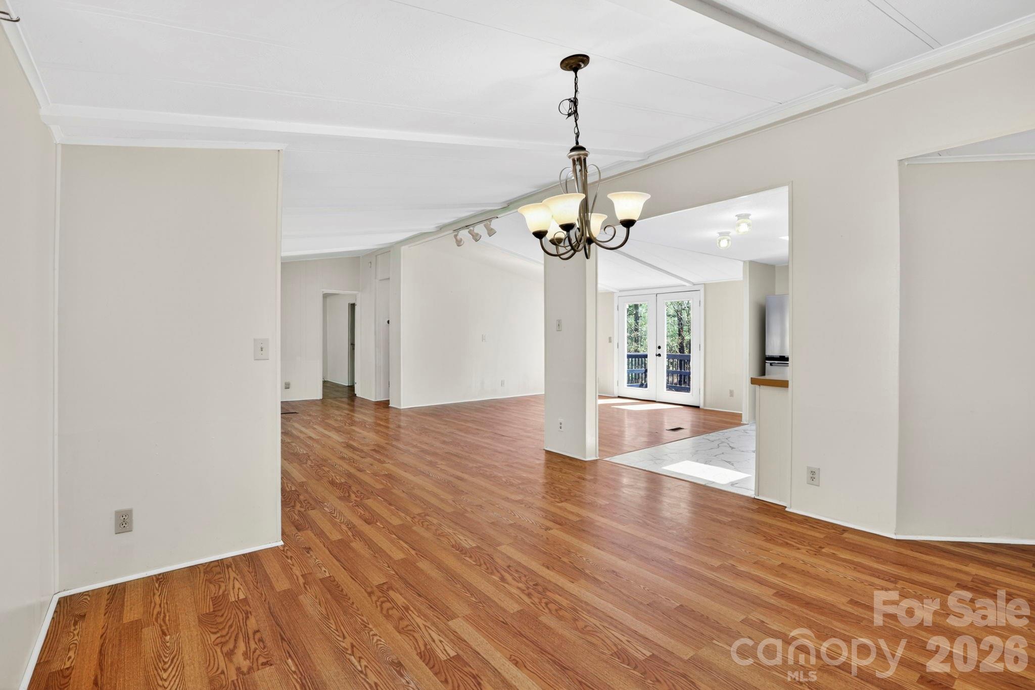 5 Country Road Hendersonville NC 28791