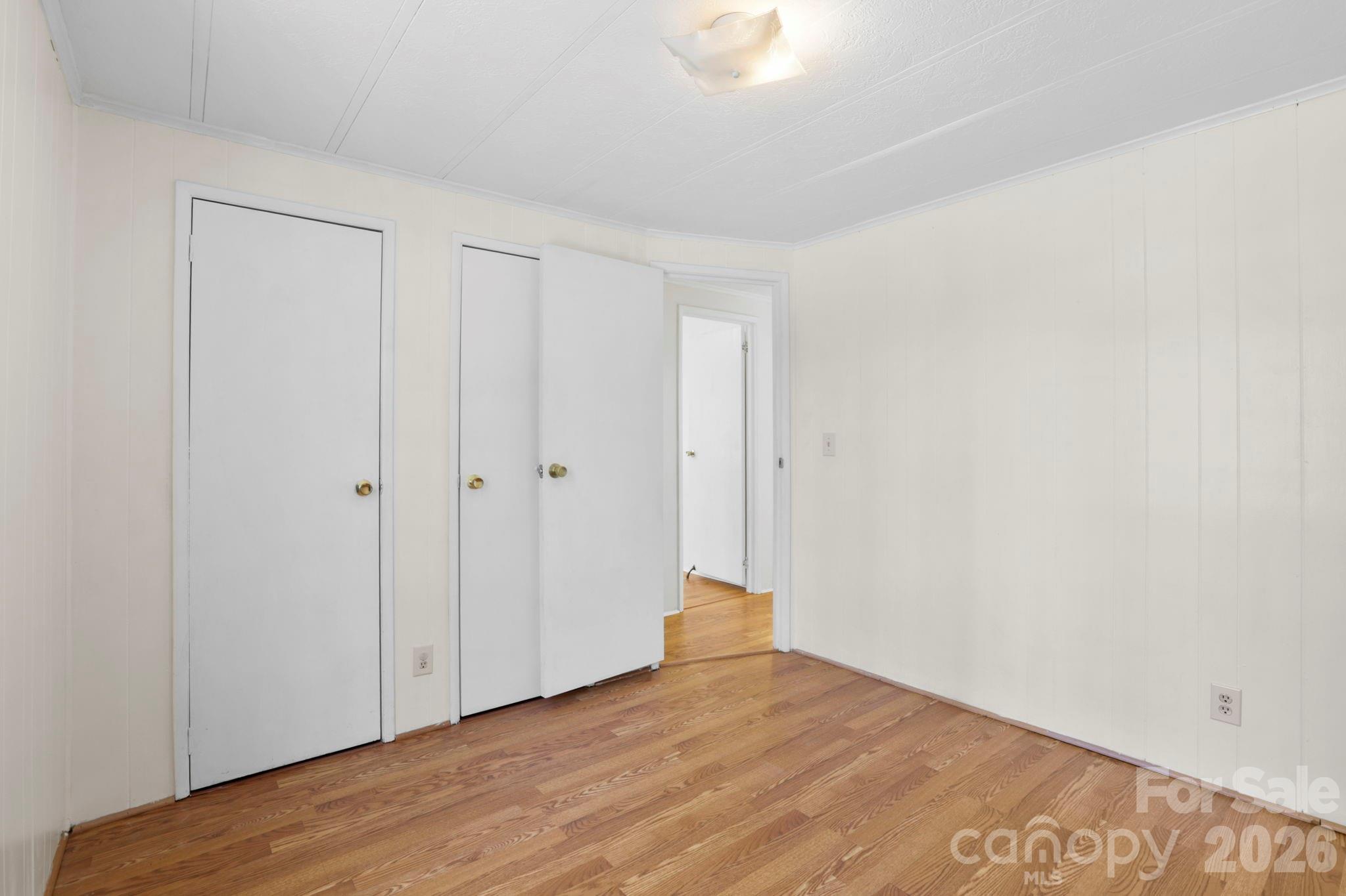 5 Country Road Hendersonville NC 28791