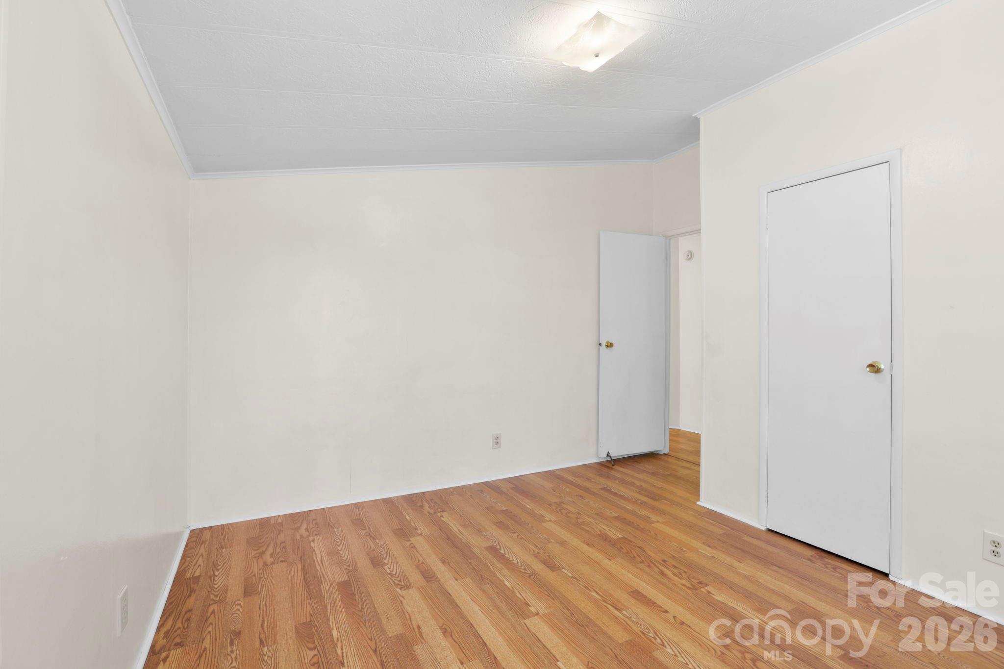 5 Country Road Hendersonville NC 28791