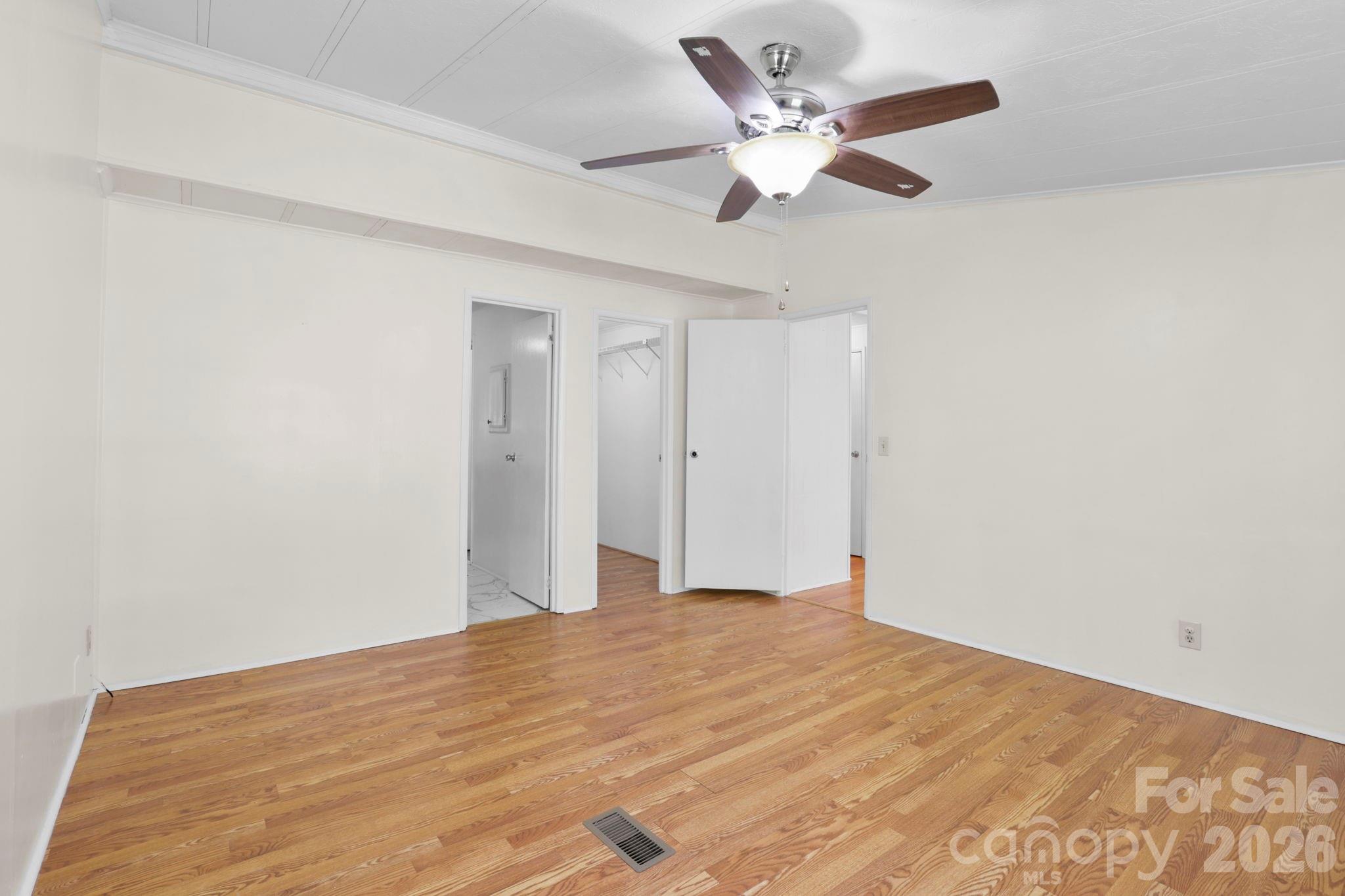 5 Country Road Hendersonville NC 28791