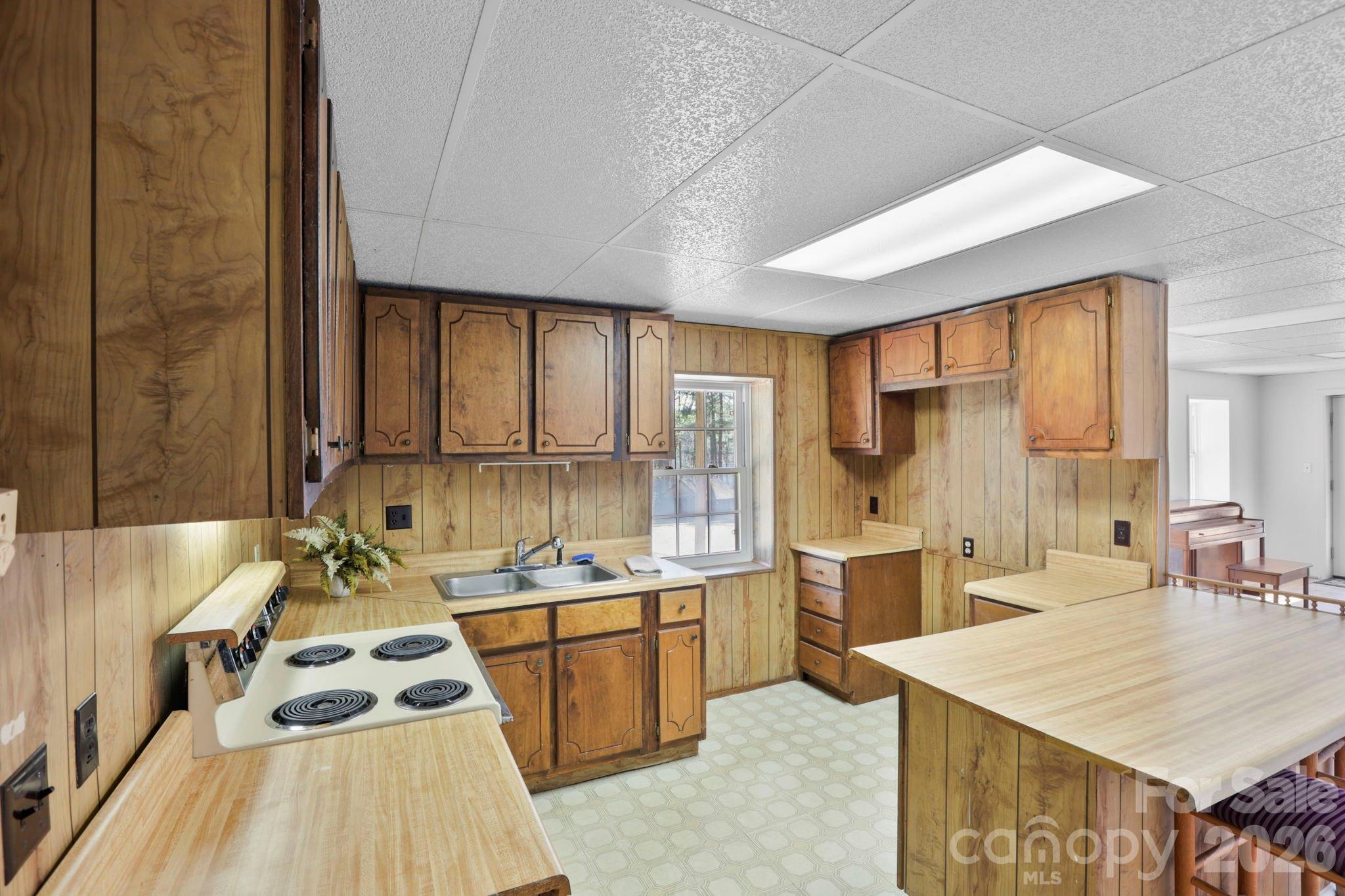 5 Country Road Hendersonville NC 28791