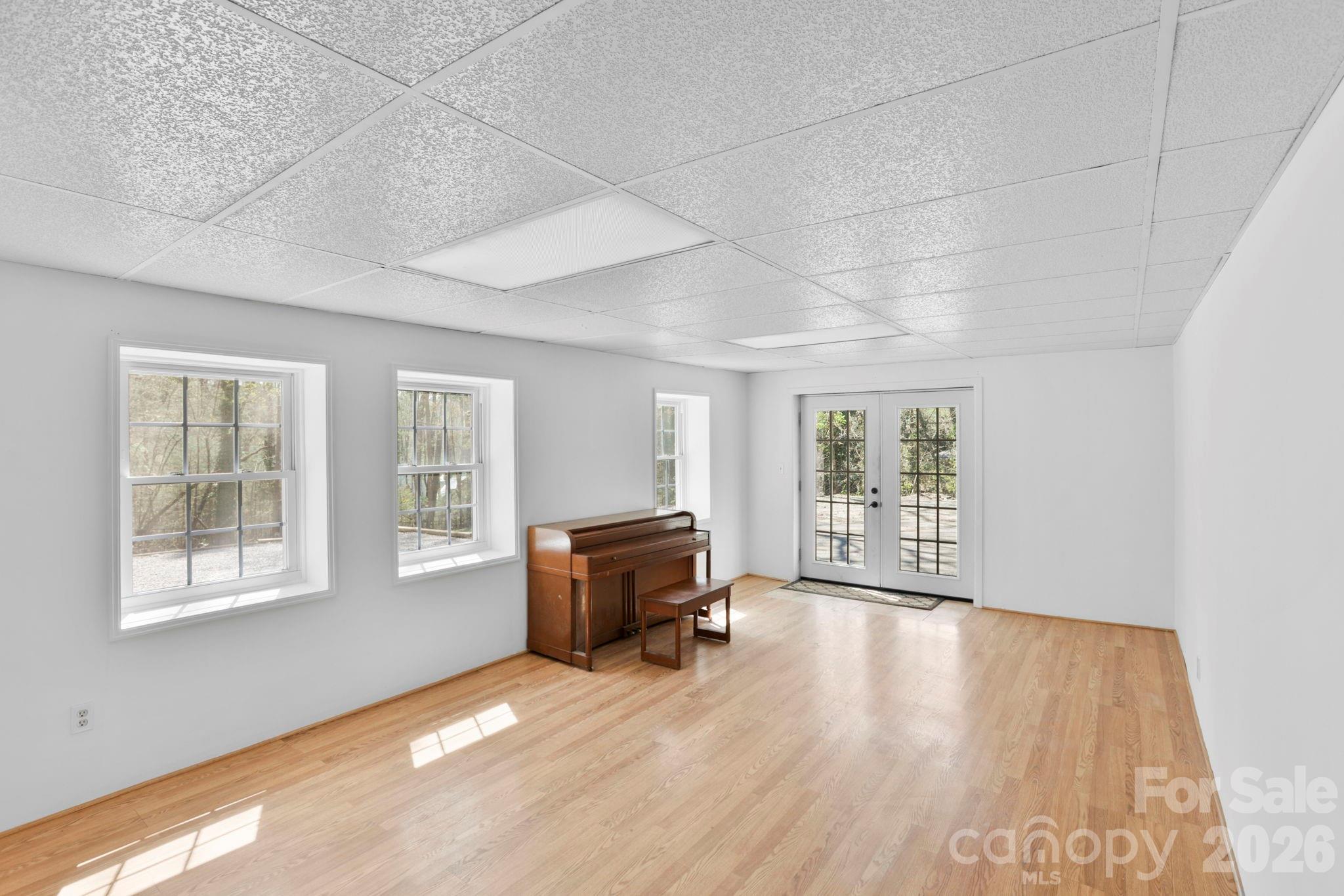 5 Country Road Hendersonville NC 28791
