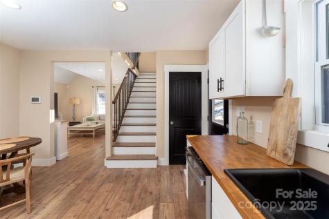 15 Eaglebear Drive Asheville NC 28806