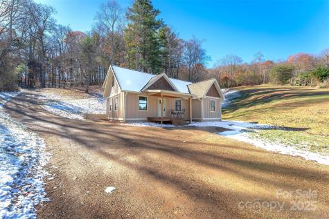 15 Eaglebear Drive Asheville NC 28806