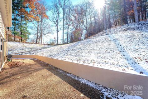 15 Eaglebear Drive Asheville NC 28806