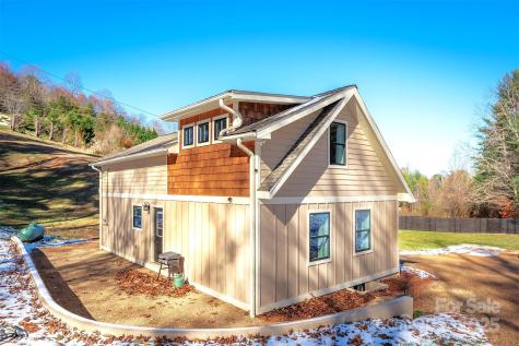 15 Eaglebear Drive Asheville NC 28806