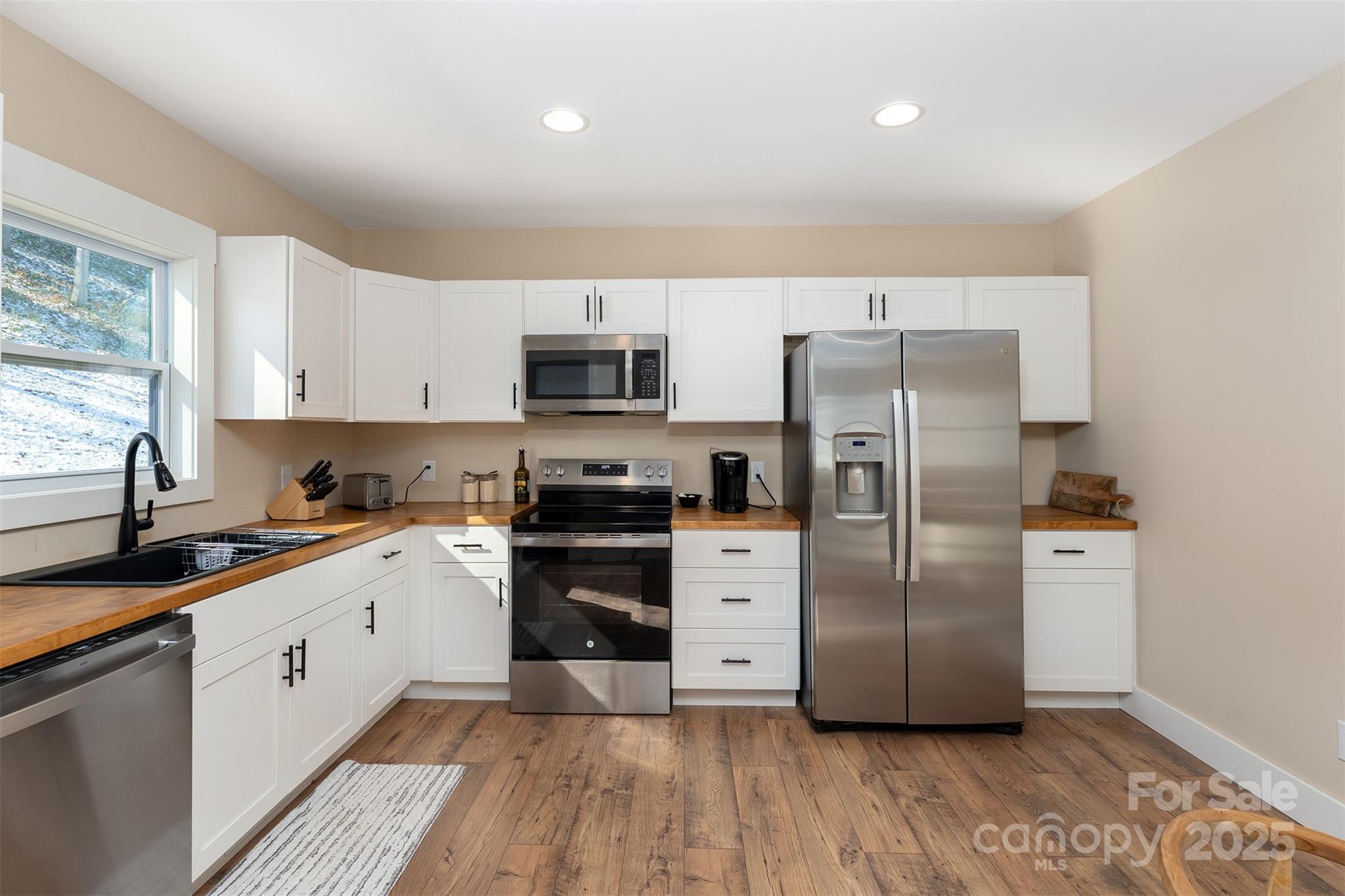 15 Eaglebear Drive Asheville NC 28806