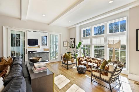 2509 Montrose Court Charlotte NC 28207
