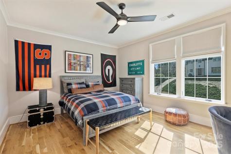 2509 Montrose Court Charlotte NC 28207