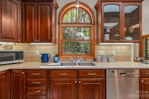 31 Thrush Drive Maggie Valley NC 28751