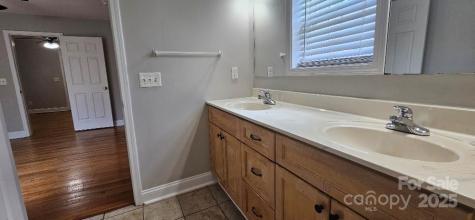 2820 Bellhaven Circle Charlotte NC 28214