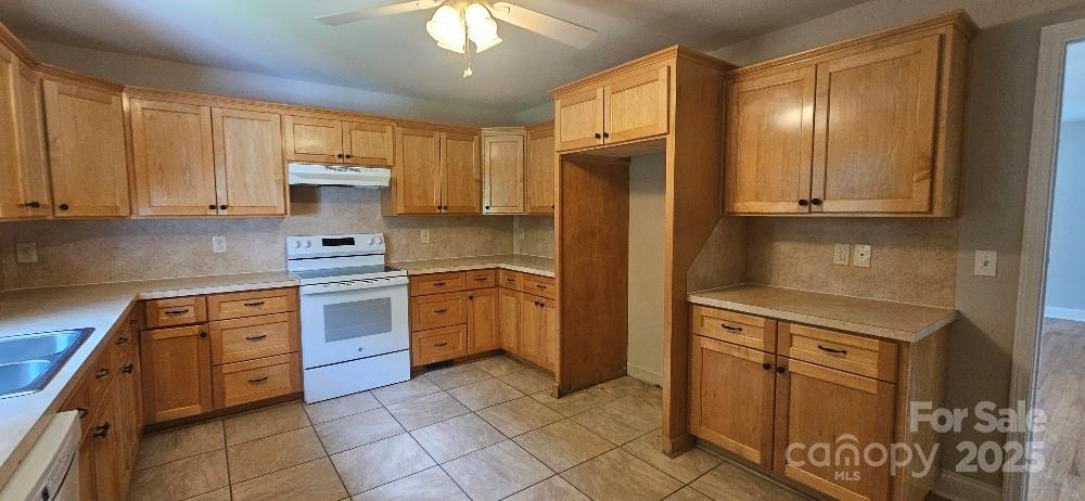 2820 Bellhaven Circle Charlotte NC 28214