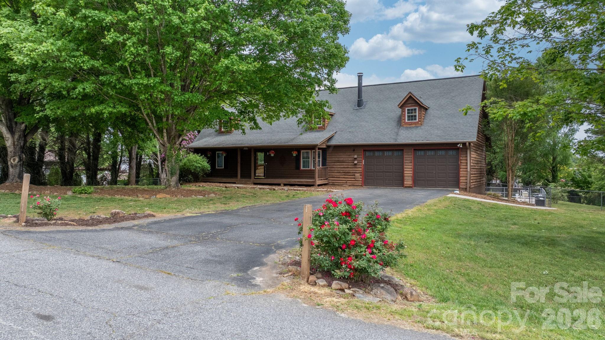 2025 34th Avenue Drive NE Hickory NC 28601