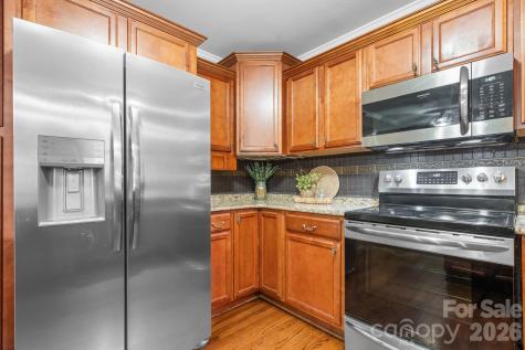 2025 34th Avenue Drive NE Hickory NC 28601