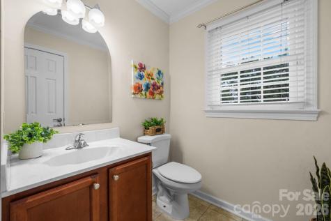 2025 34th Avenue Drive NE Hickory NC 28601