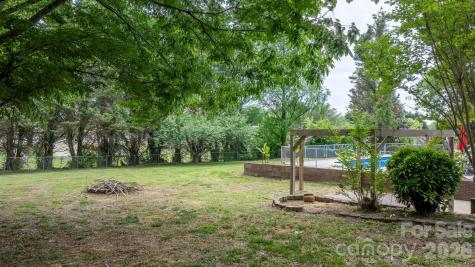 2025 34th Avenue Drive NE Hickory NC 28601