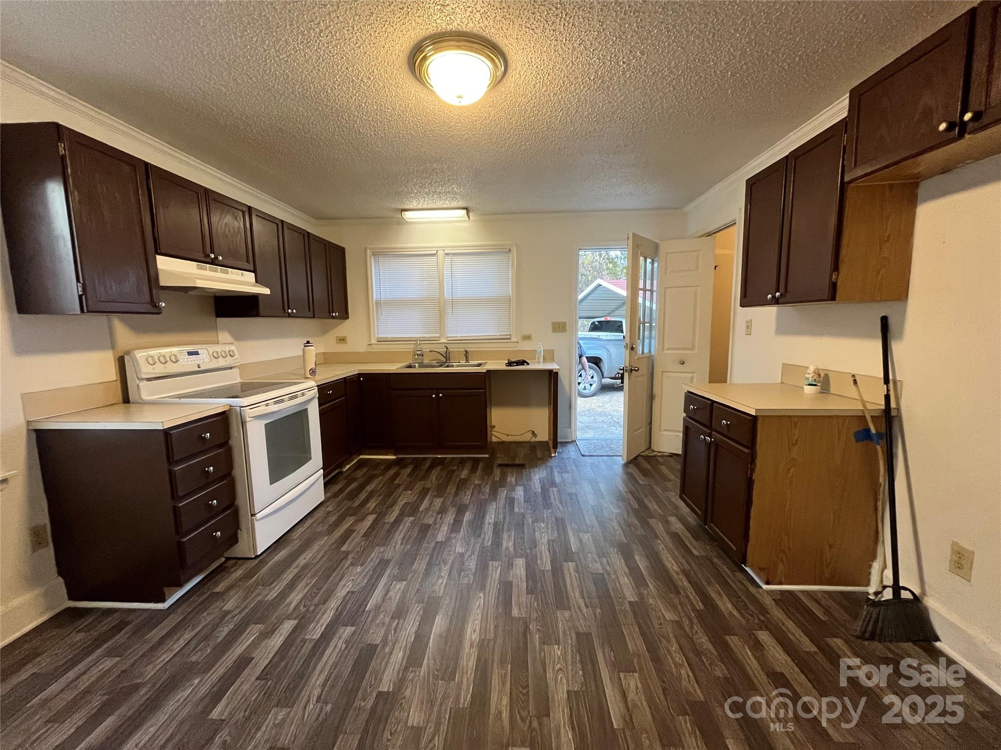 105 E Catawba Street E Belmont NC 28012