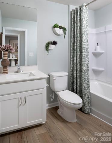 1231 Vibrant Road Charlotte NC 28215
