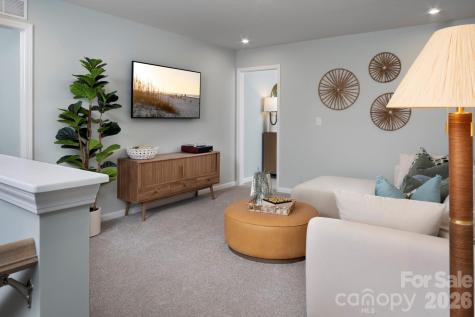 1231 Vibrant Road Charlotte NC 28215