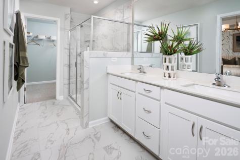 1231 Vibrant Road Charlotte NC 28215