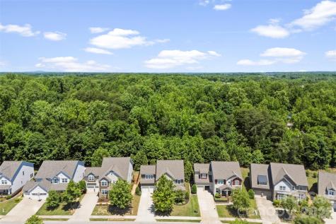 2028 Brightflower Lane York SC 29745