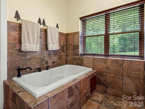 79 Ward Road Maggie Valley NC 28751