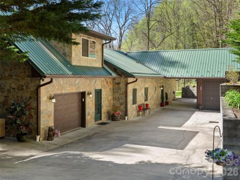 79 Ward Road Maggie Valley NC 28751