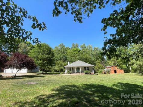 2031 Redskin Trail Iron Station NC 28080