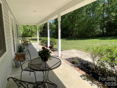 2031 Redskin Trail Iron Station NC 28080