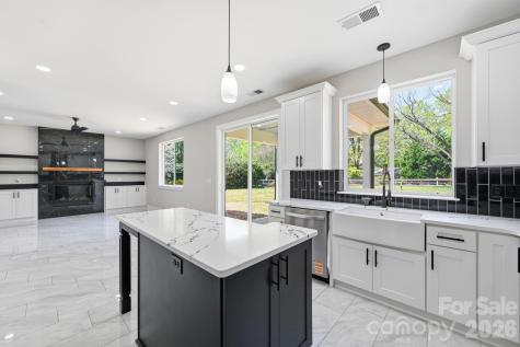 9215 Edinburg Avenue Huntersville NC 28078
