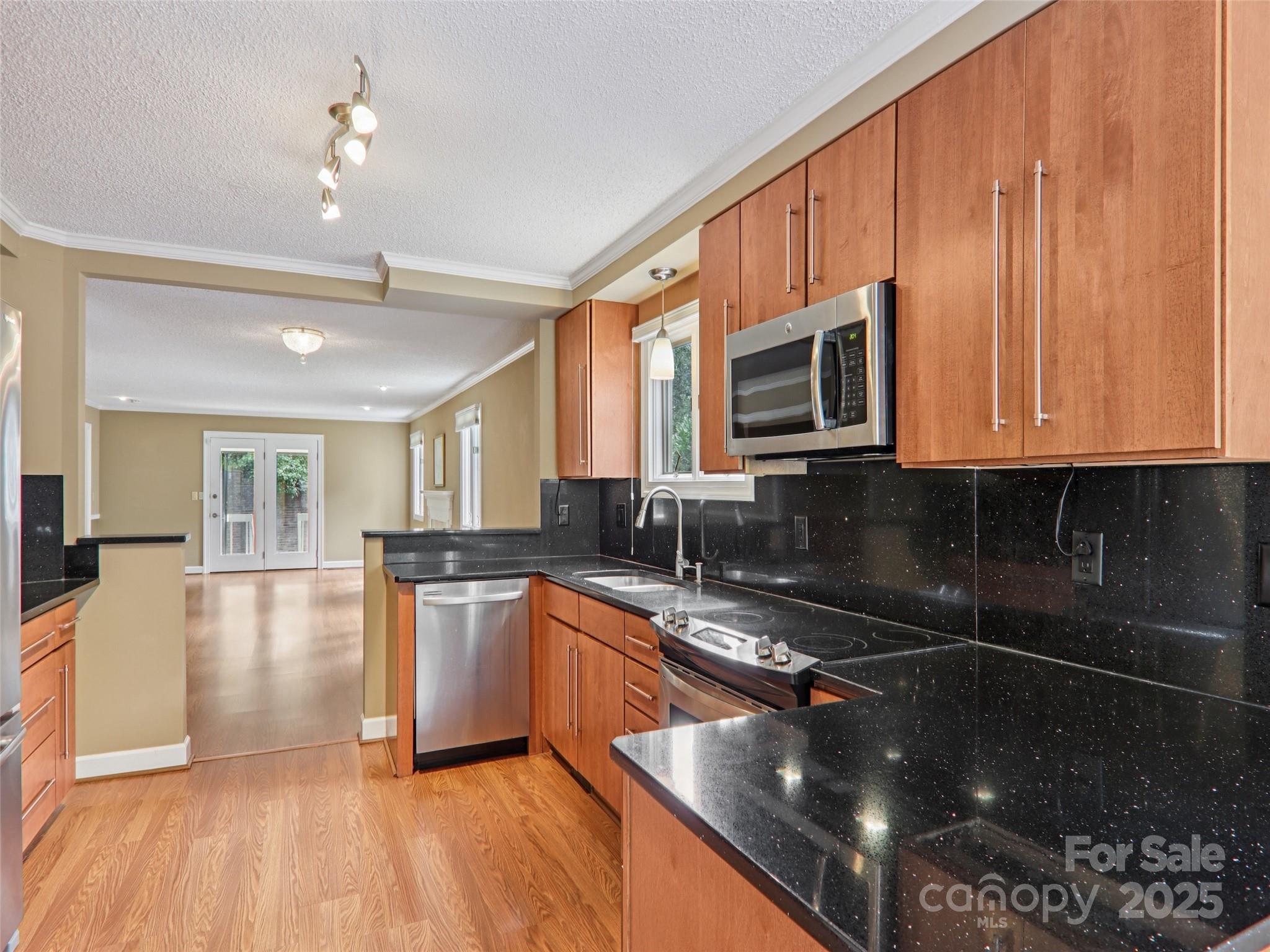 102 Glenbrook Drive Hendersonville NC 28739