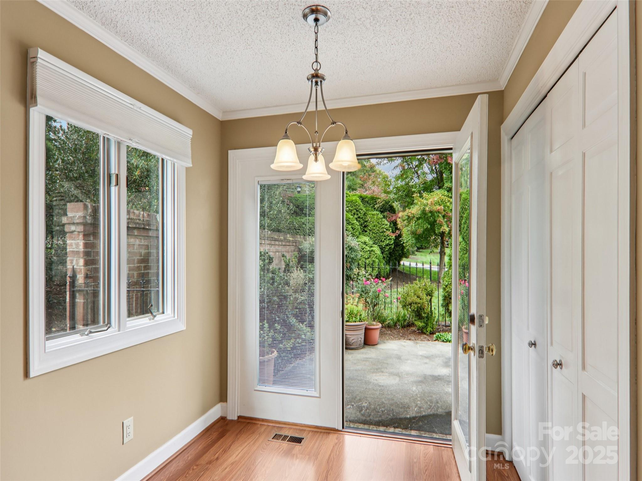 102 Glenbrook Drive Hendersonville NC 28739