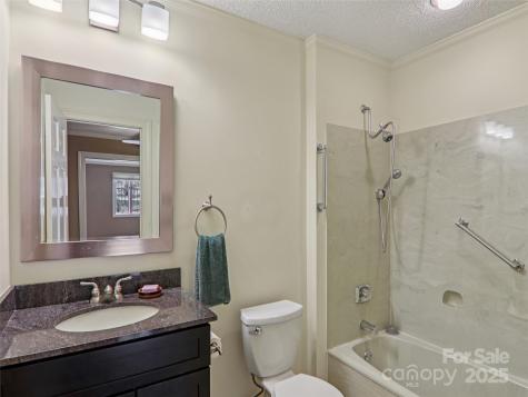 102 Glenbrook Drive Hendersonville NC 28739
