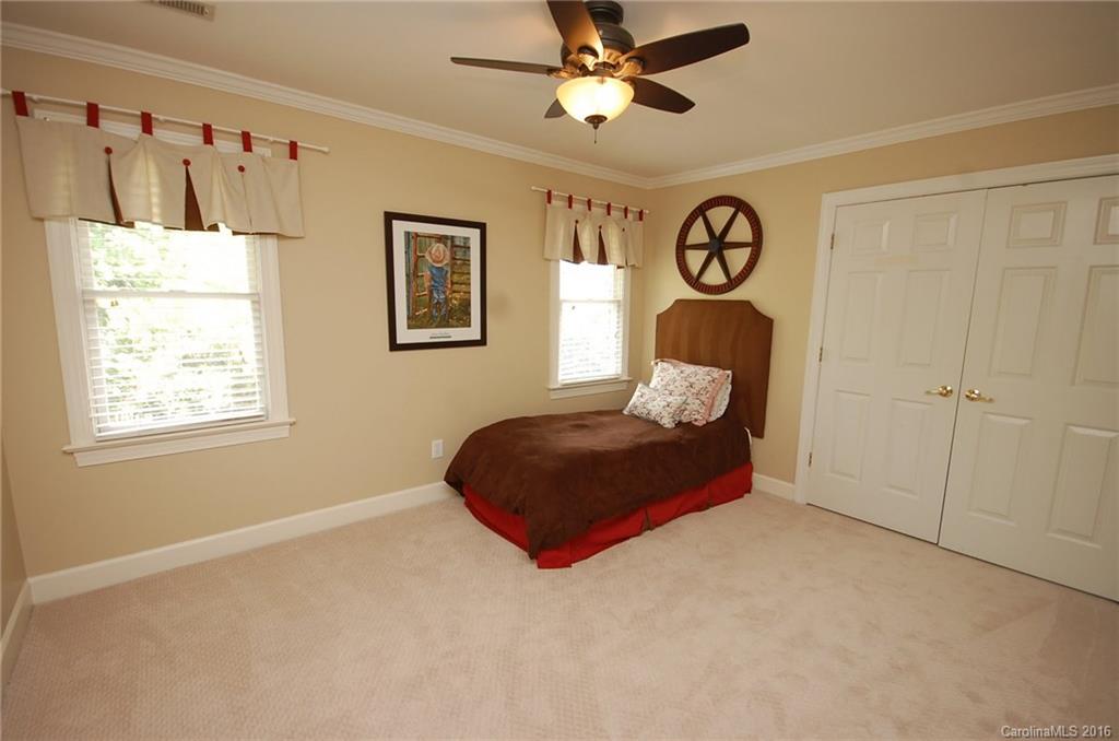 5402 Brianton Place Charlotte NC 28226