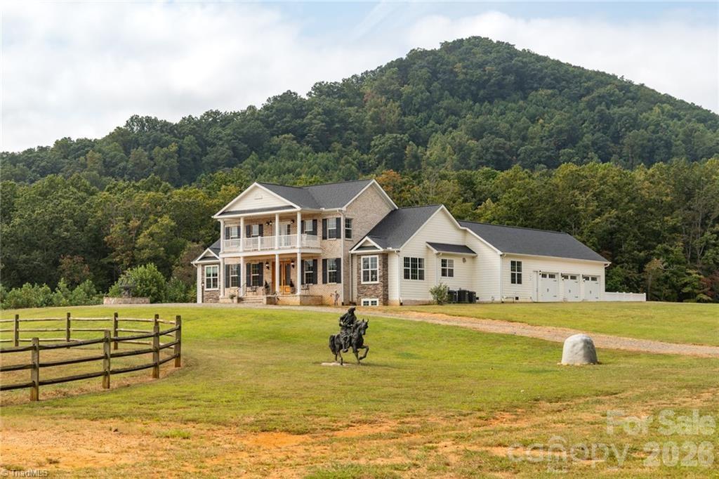 204 Violet Ridge Lowgap NC 27024