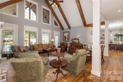 204 Violet Ridge Lowgap NC 27024