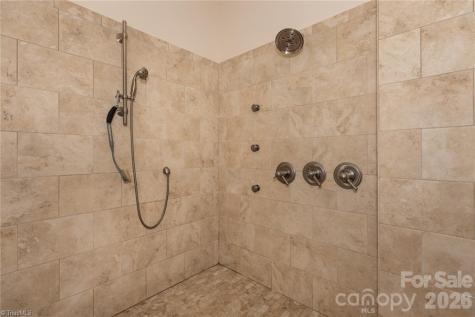 204 Violet Ridge Lowgap NC 27024