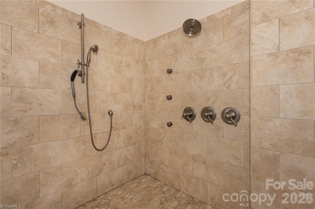 204 Violet Ridge Lowgap NC 27024