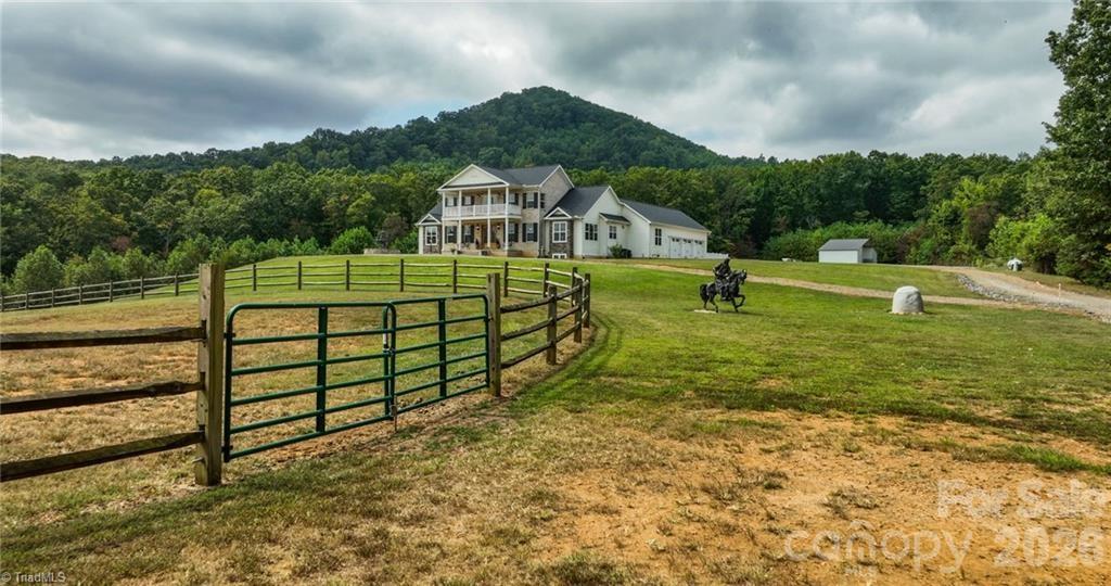 204 Violet Ridge Lowgap NC 27024