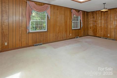 91 Haw Creek Circle Asheville NC 28805