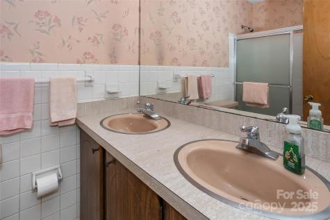 91 Haw Creek Circle Asheville NC 28805